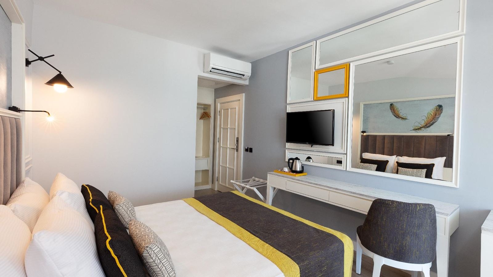 rooms-standard-room-land-view