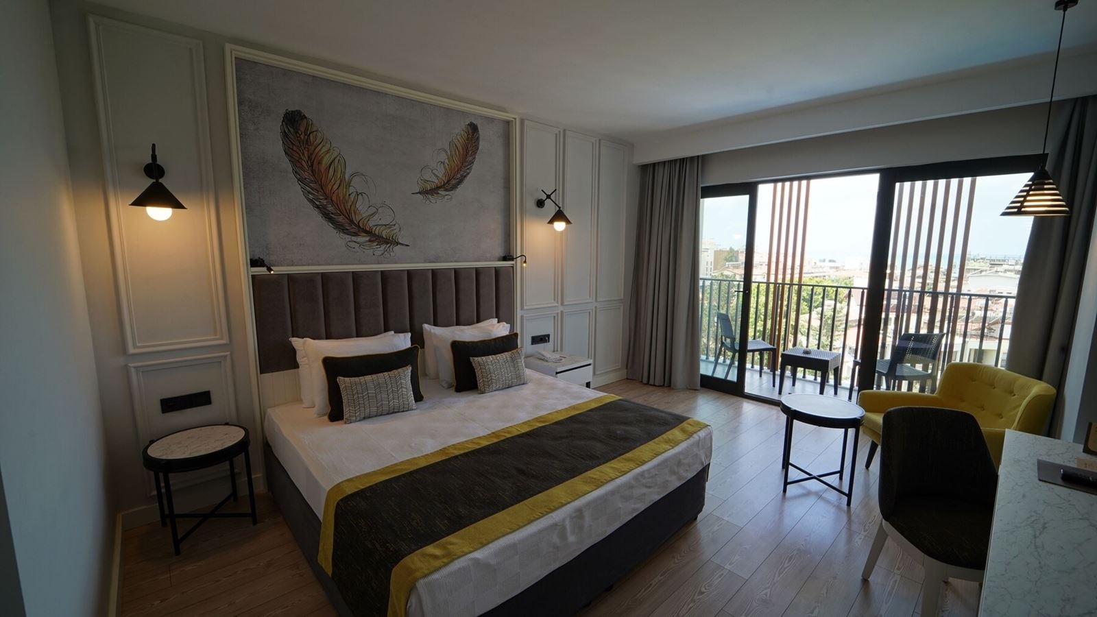 rooms-standard-room-land-view