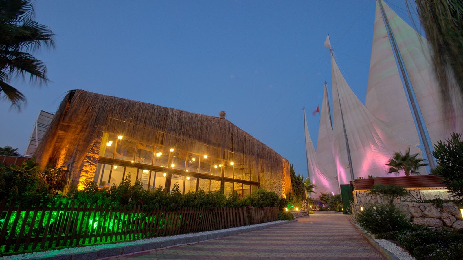 restaurants-restaurants