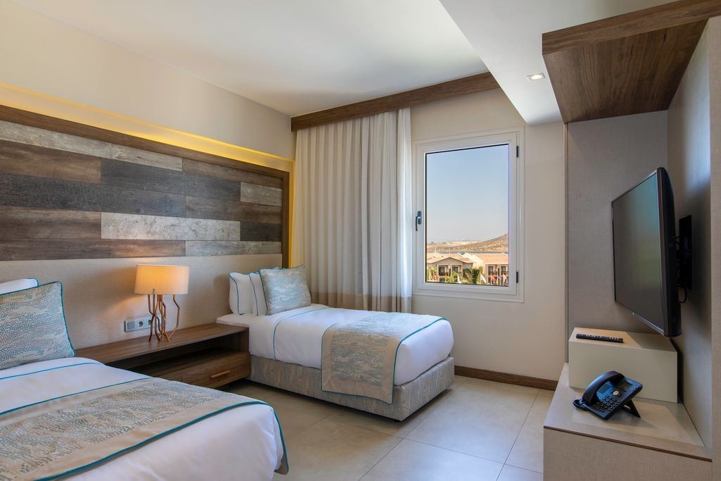 rooms-family-two-bedroom