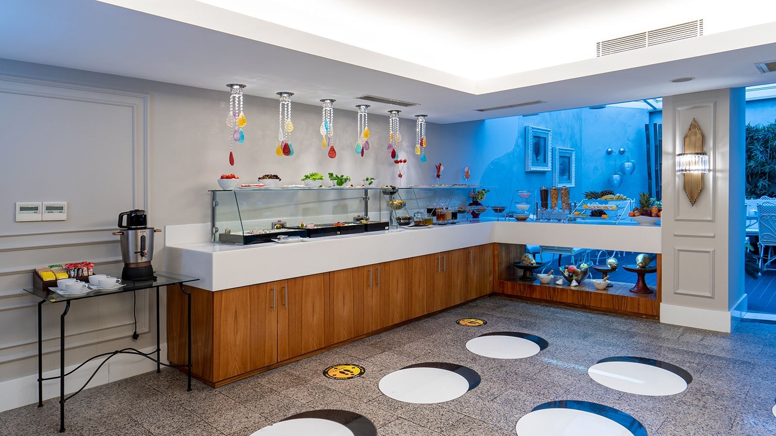 restaurants-restaurants