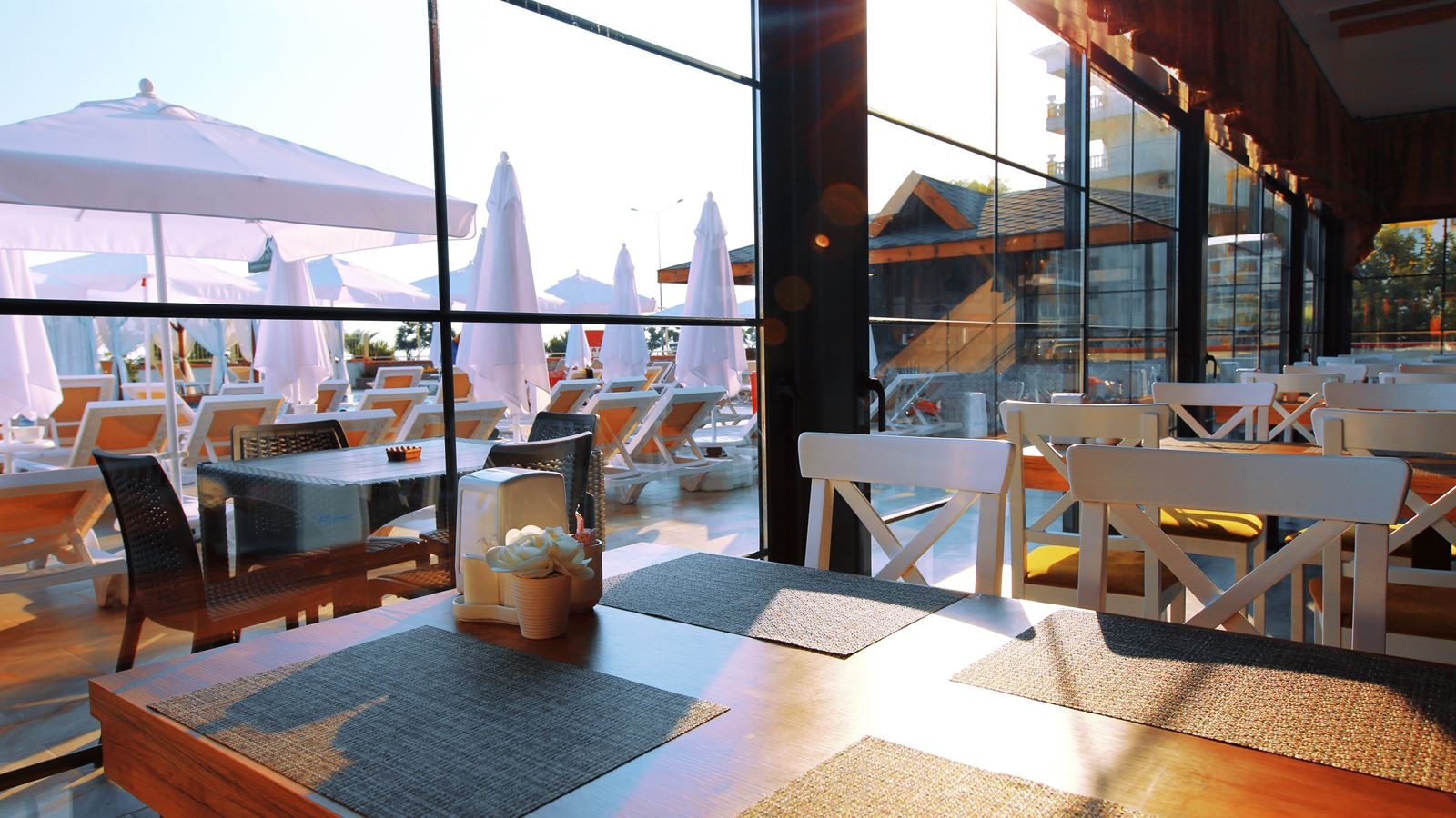 restaurants-main-restaurant