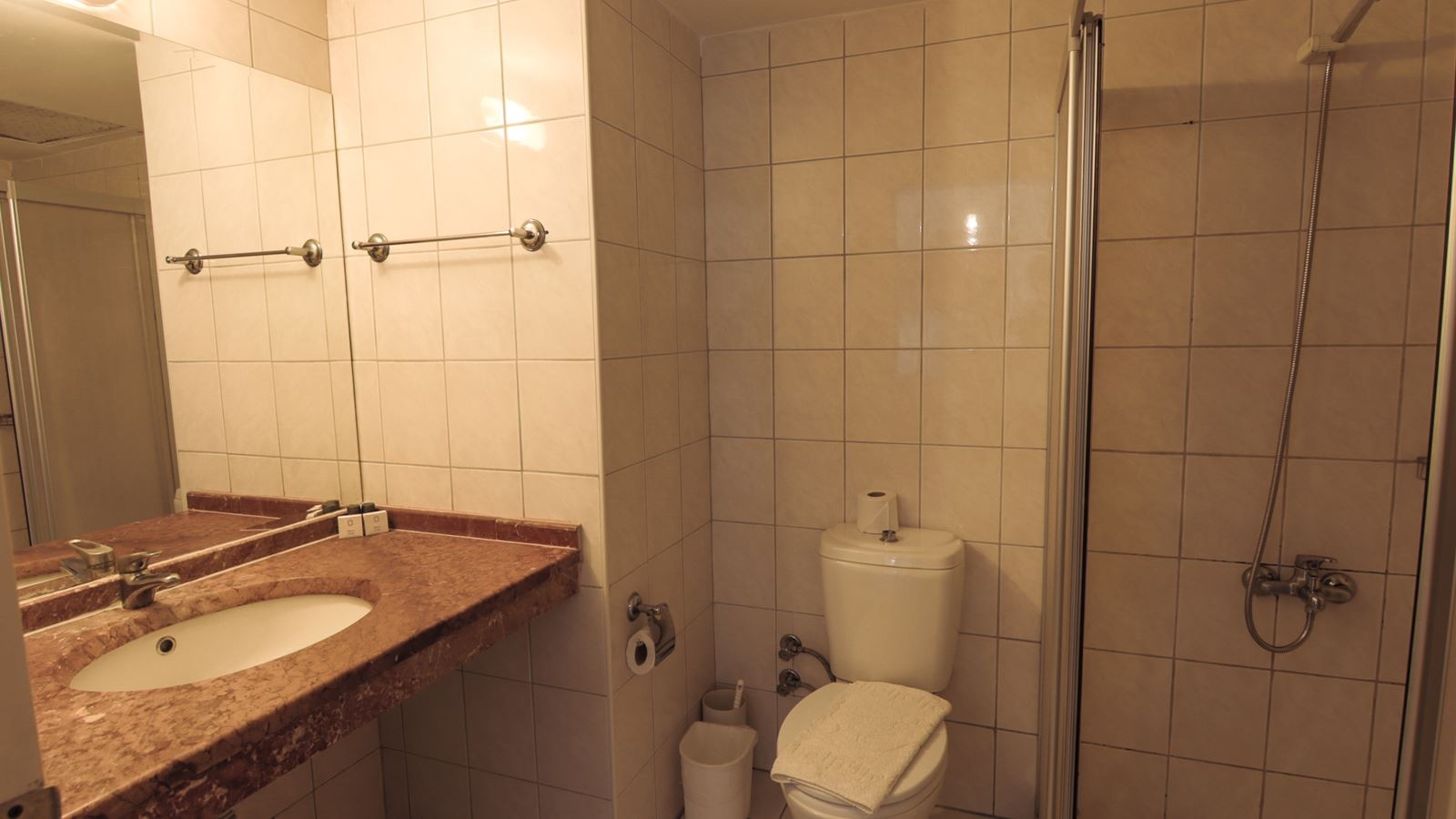 rooms-standart-double-room