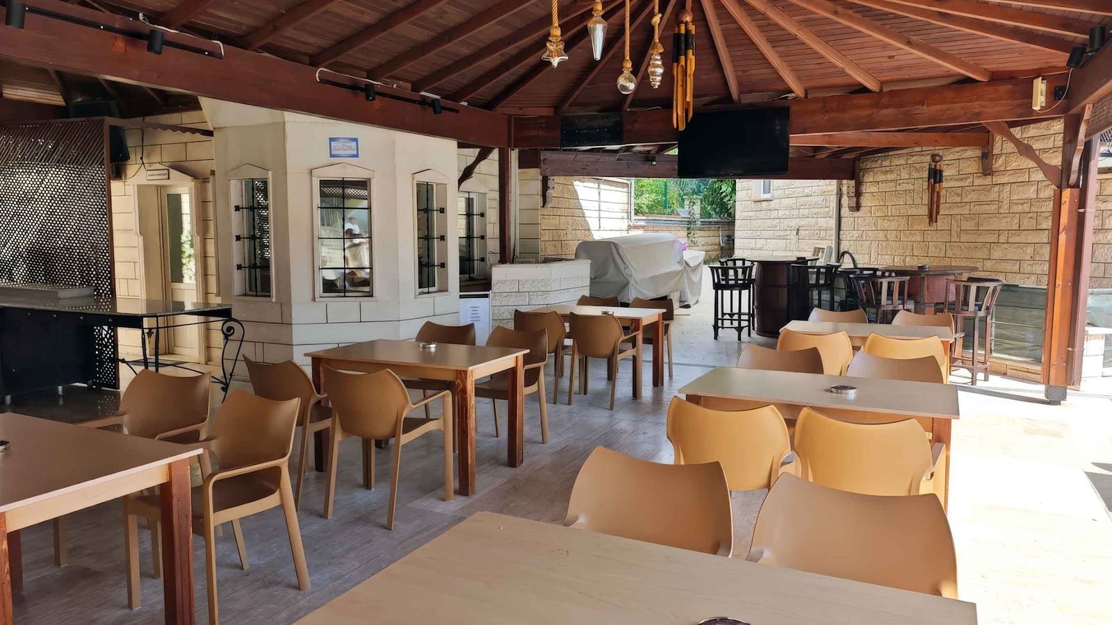 restaurants-restaurants