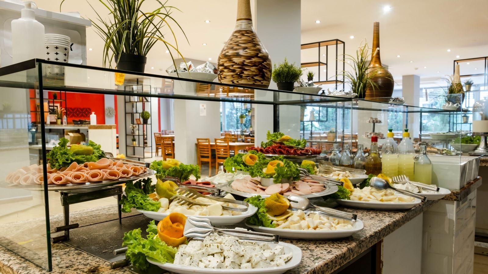 restaurants-restaurant