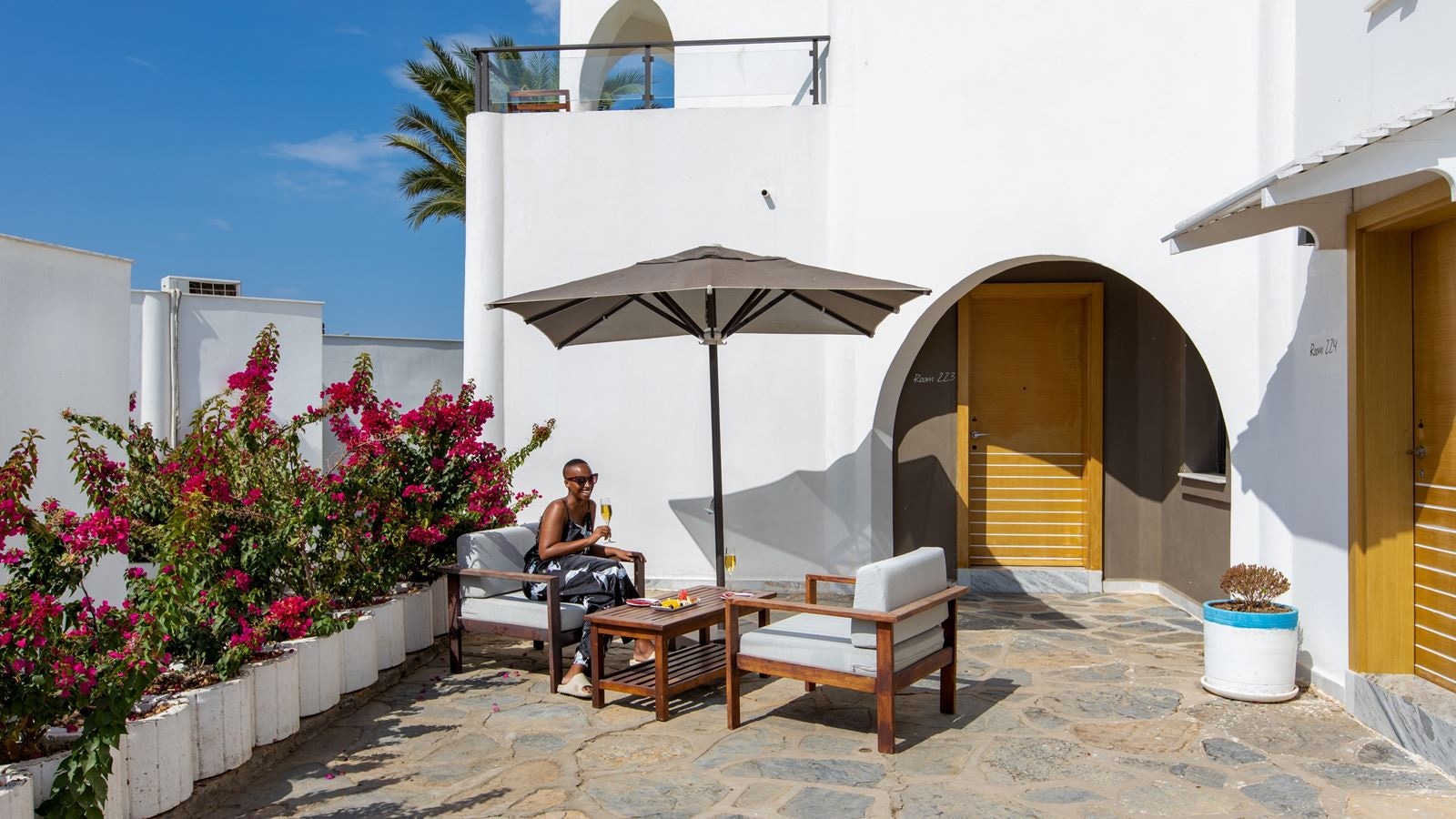 rooms-standard-room-garden-view-without-balcony