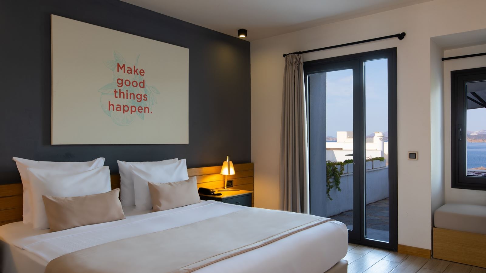 rooms-standard-room-garden-view-with-balcony