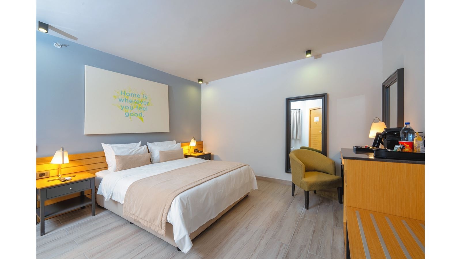 rooms-standard-room-garden-view-with-balcony