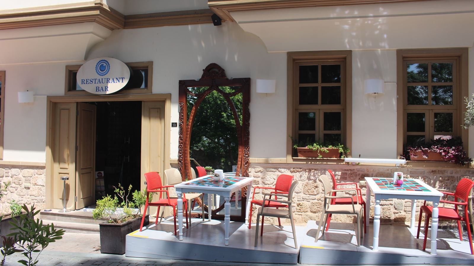 restaurants-puding-marina