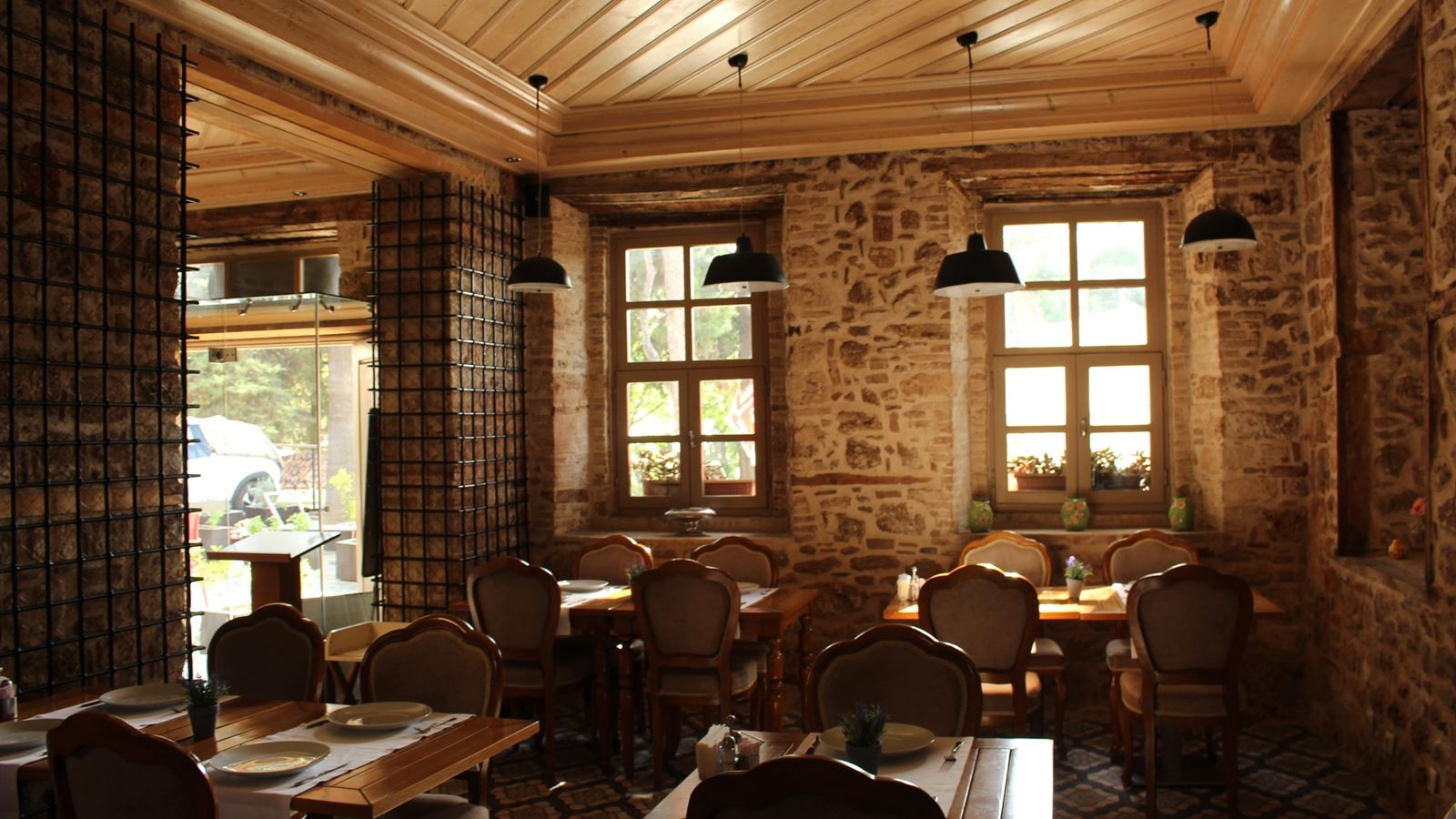 restaurants-puding-marina