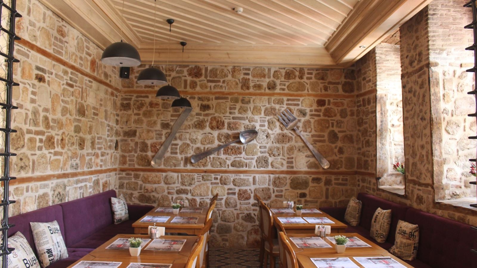 restaurants-puding-marina