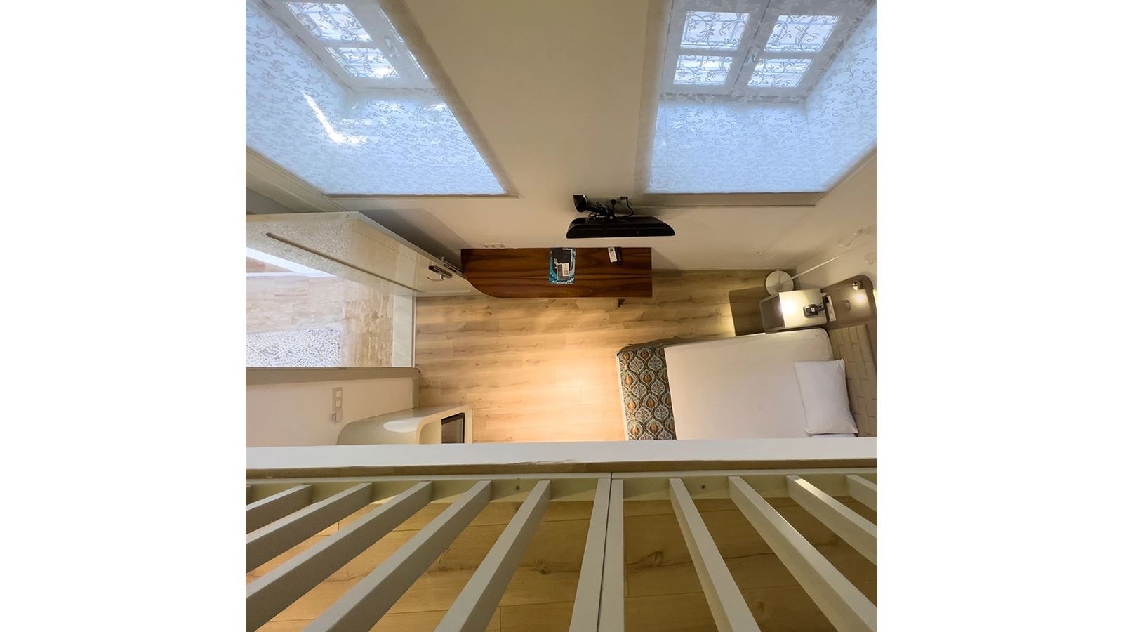 rooms-family-room