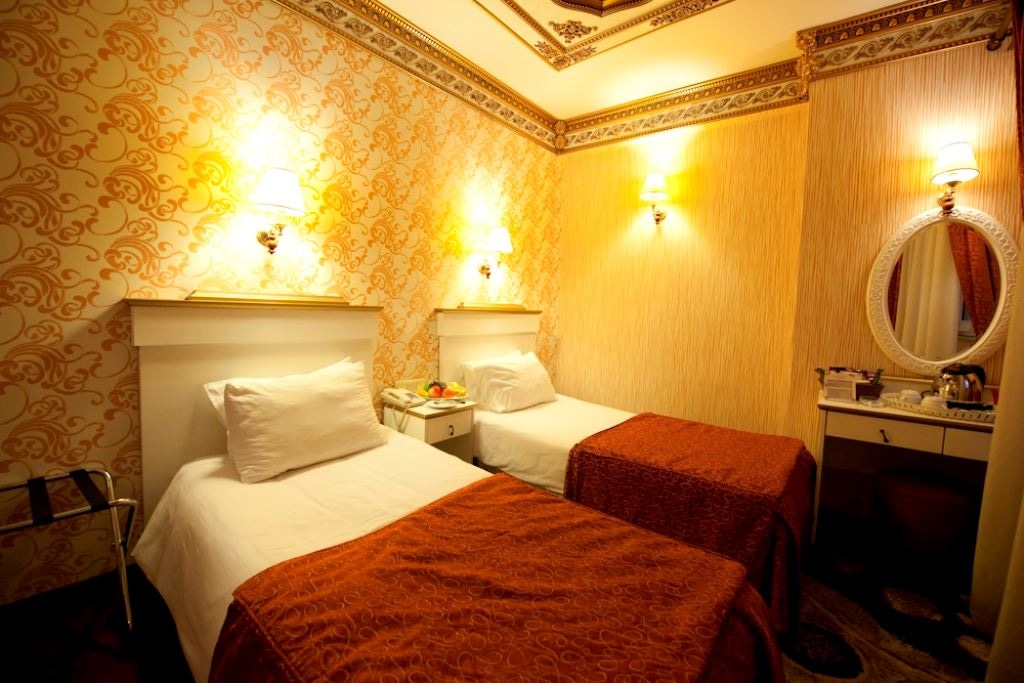 rooms-economy-room-double-or-twin