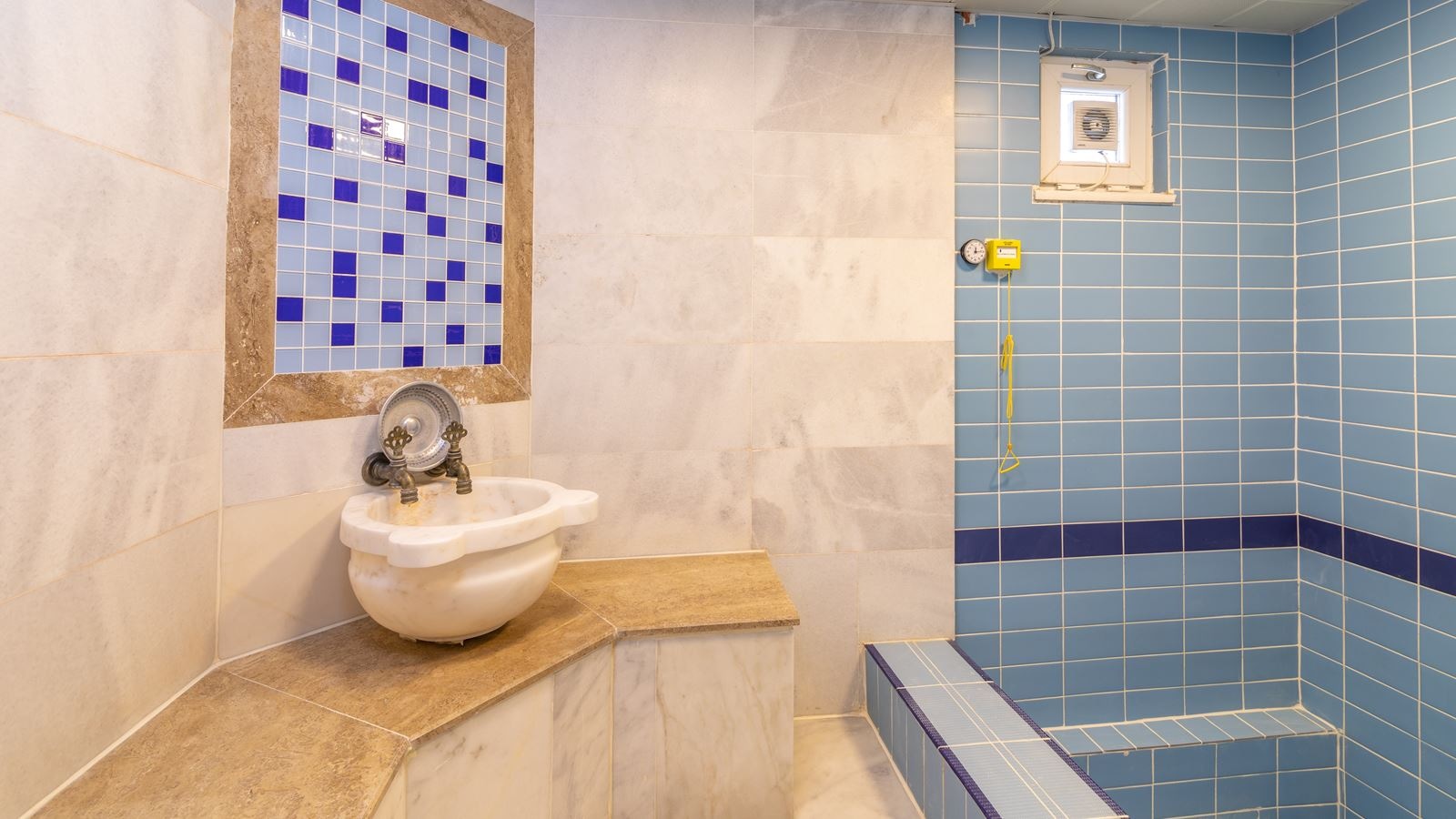 rooms-studio-corner-oda