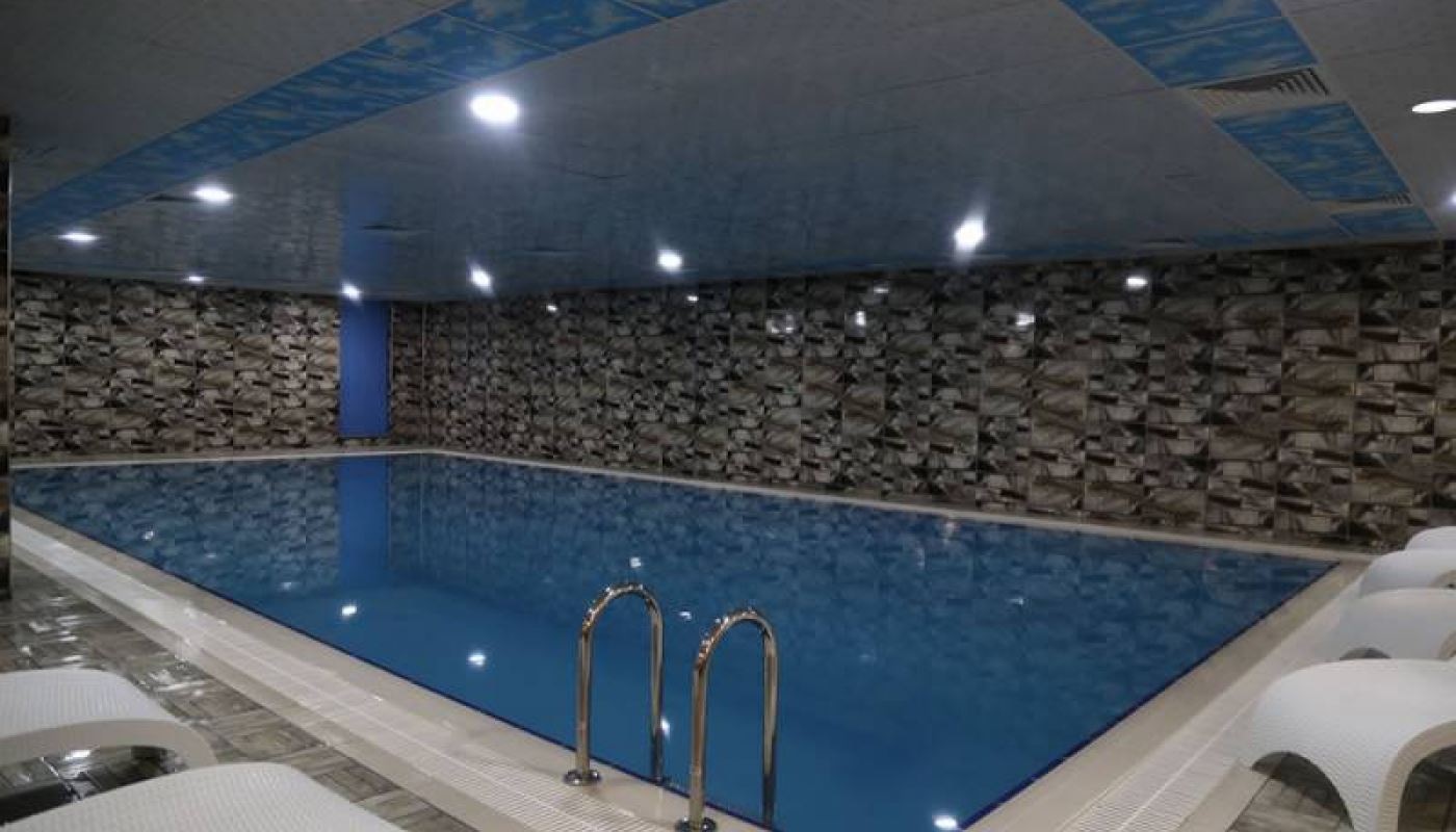 pools-indoor-pool