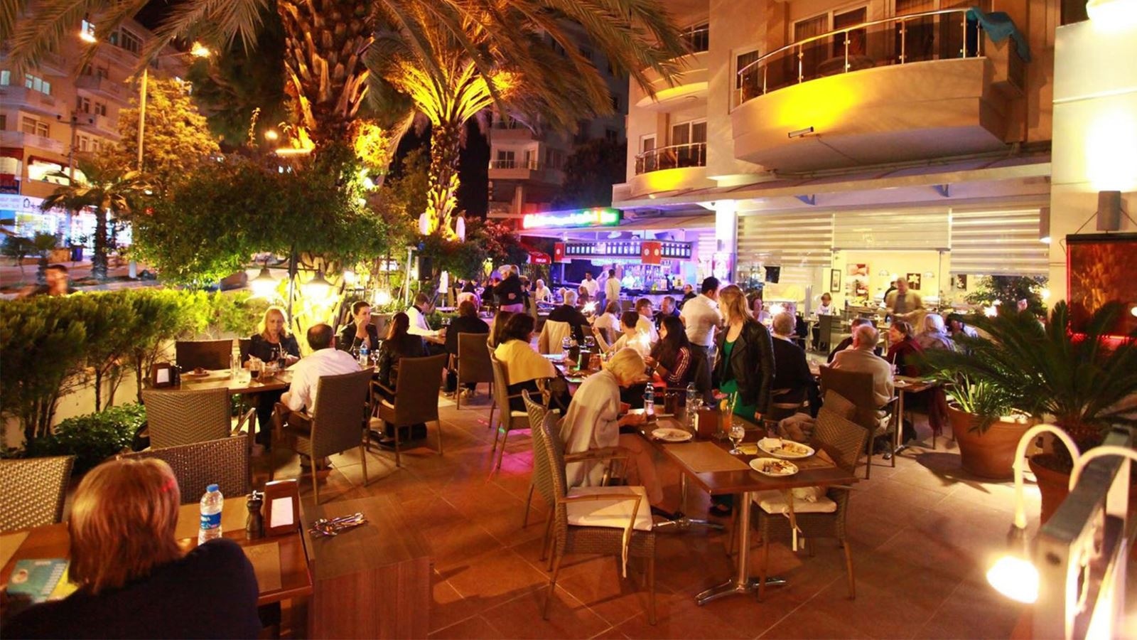 restaurants-main-restoraunt