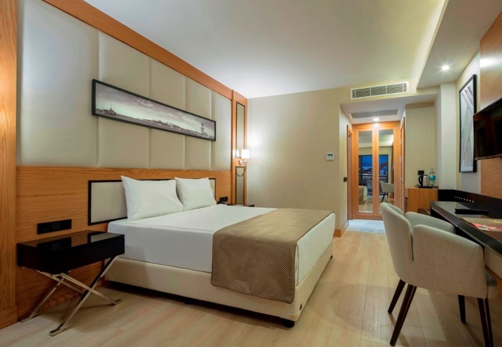 rooms-standard-room-land-view