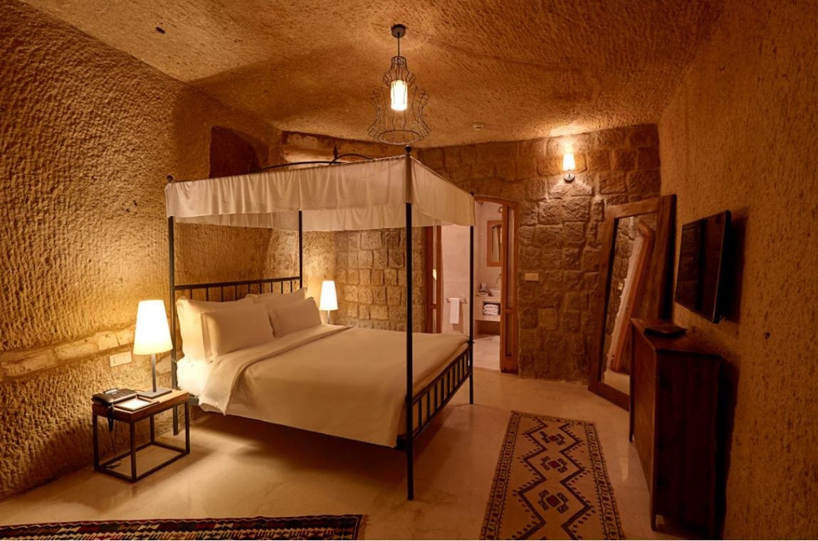 rooms-chapelle-king-suite