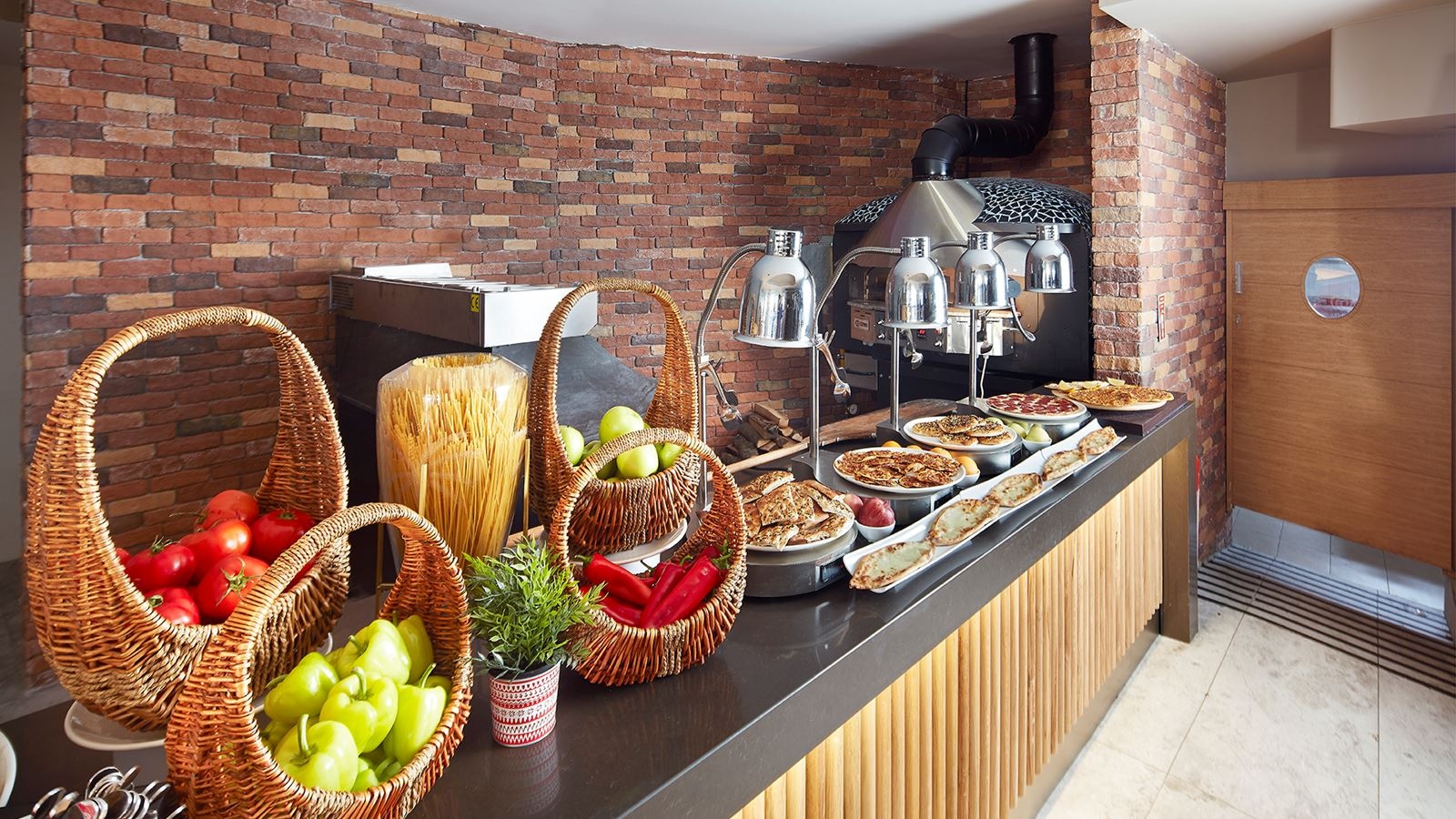 restaurants-main-restaurant