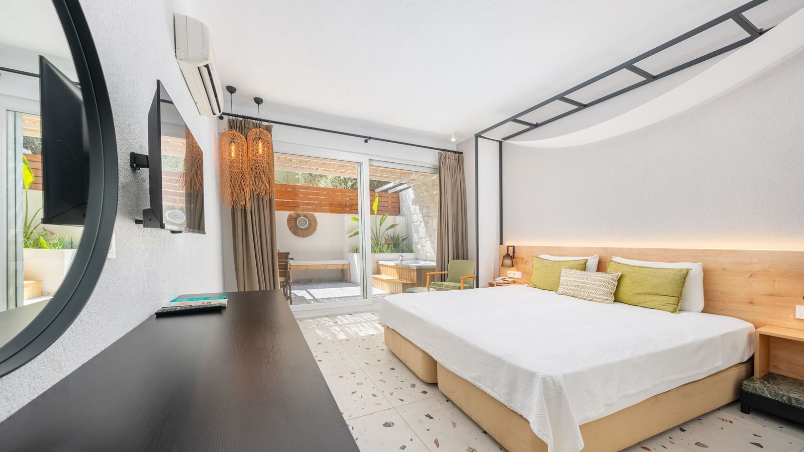 rooms-karbel-classic-room-with-jacuzzi