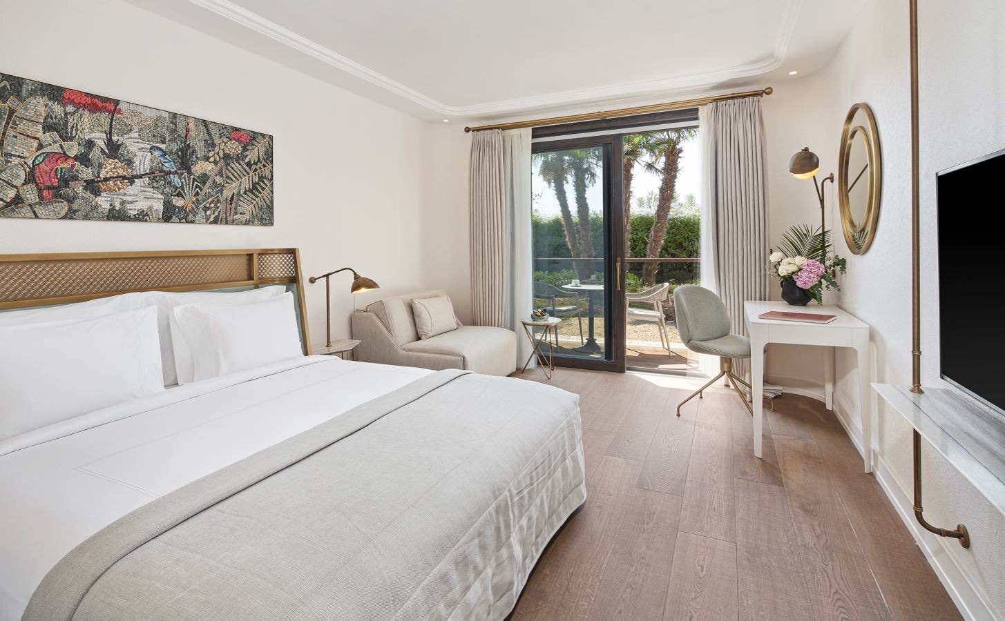 rooms-comfort-room-garden-view