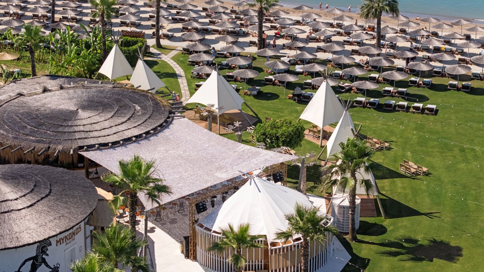 bars-mykonos-beach-club