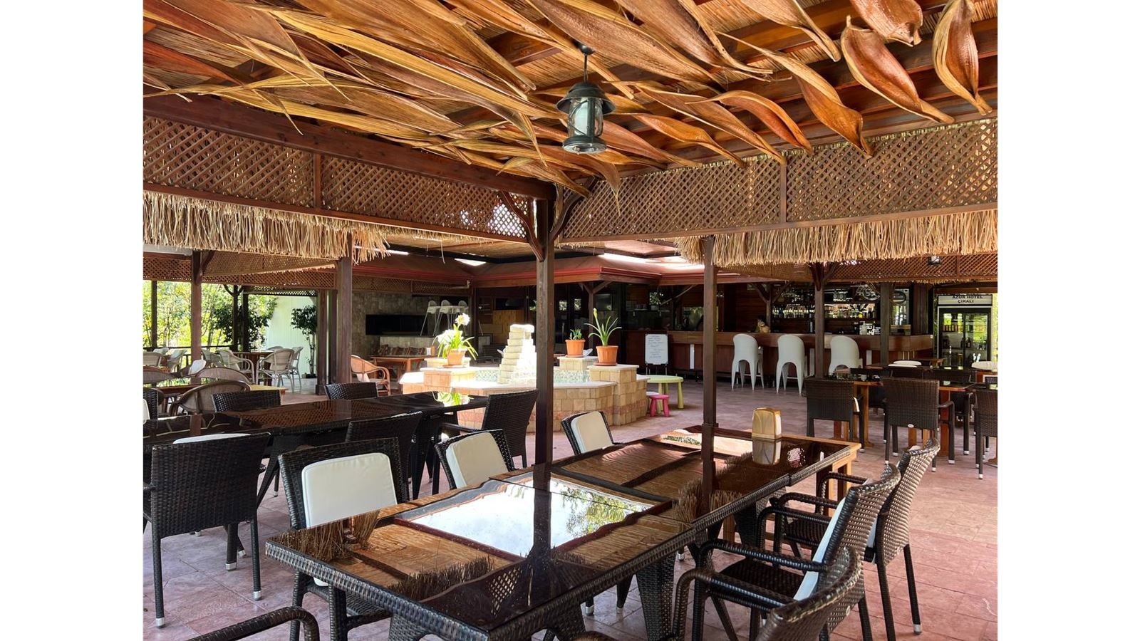 restaurants-azur-hotel-restorant