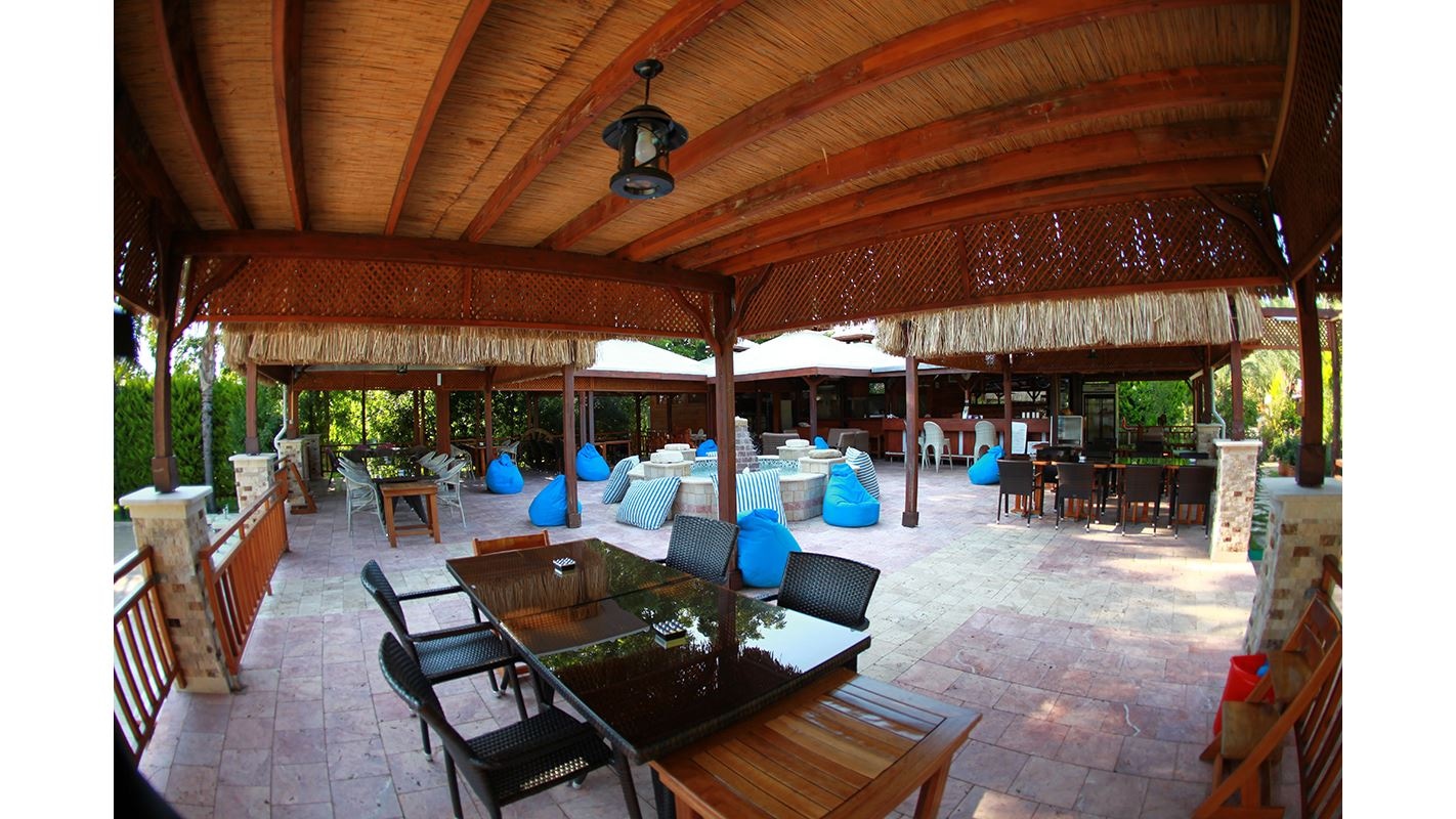 restaurants-azur-hotel-restorant
