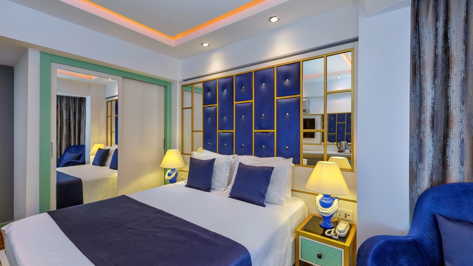 rooms-deluxe-room-sea-side