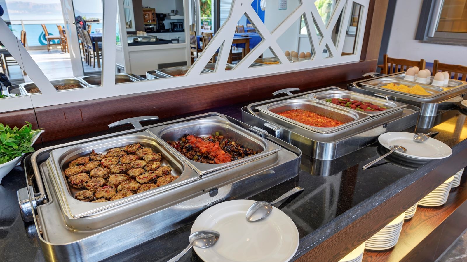 restaurants-sea-view-hotel-restaurant