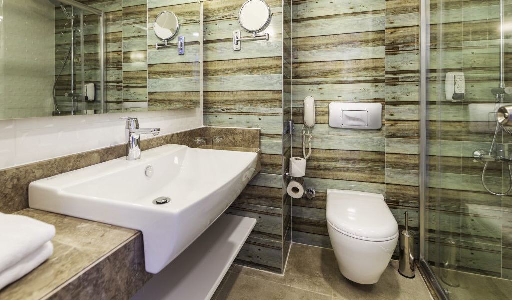 rooms-standard-mainbuilding-room