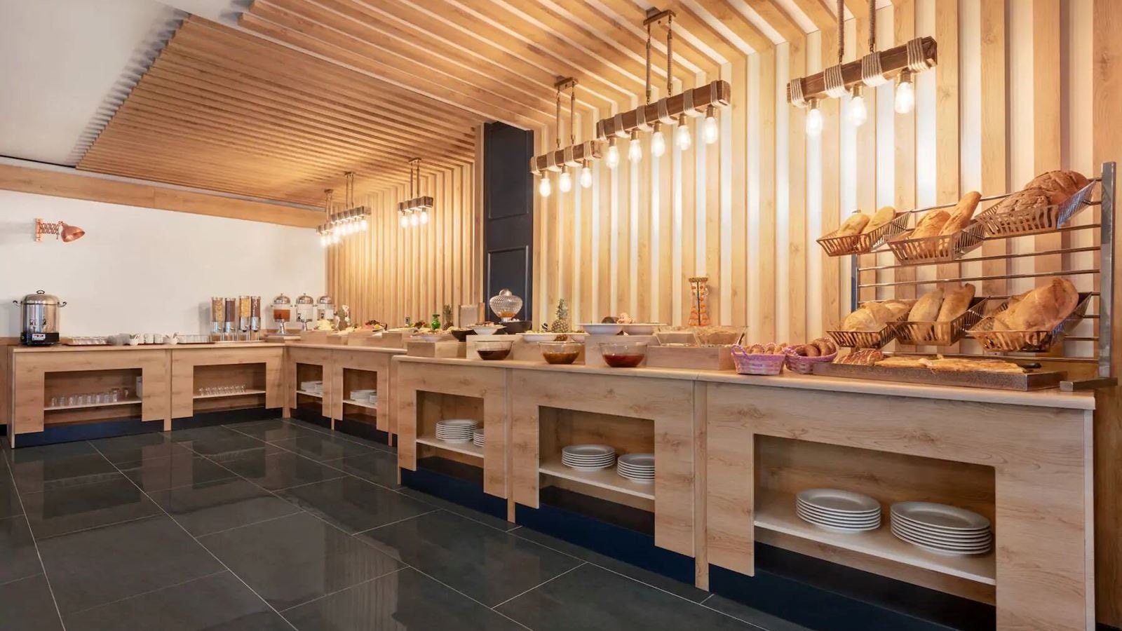 restaurants-restoran