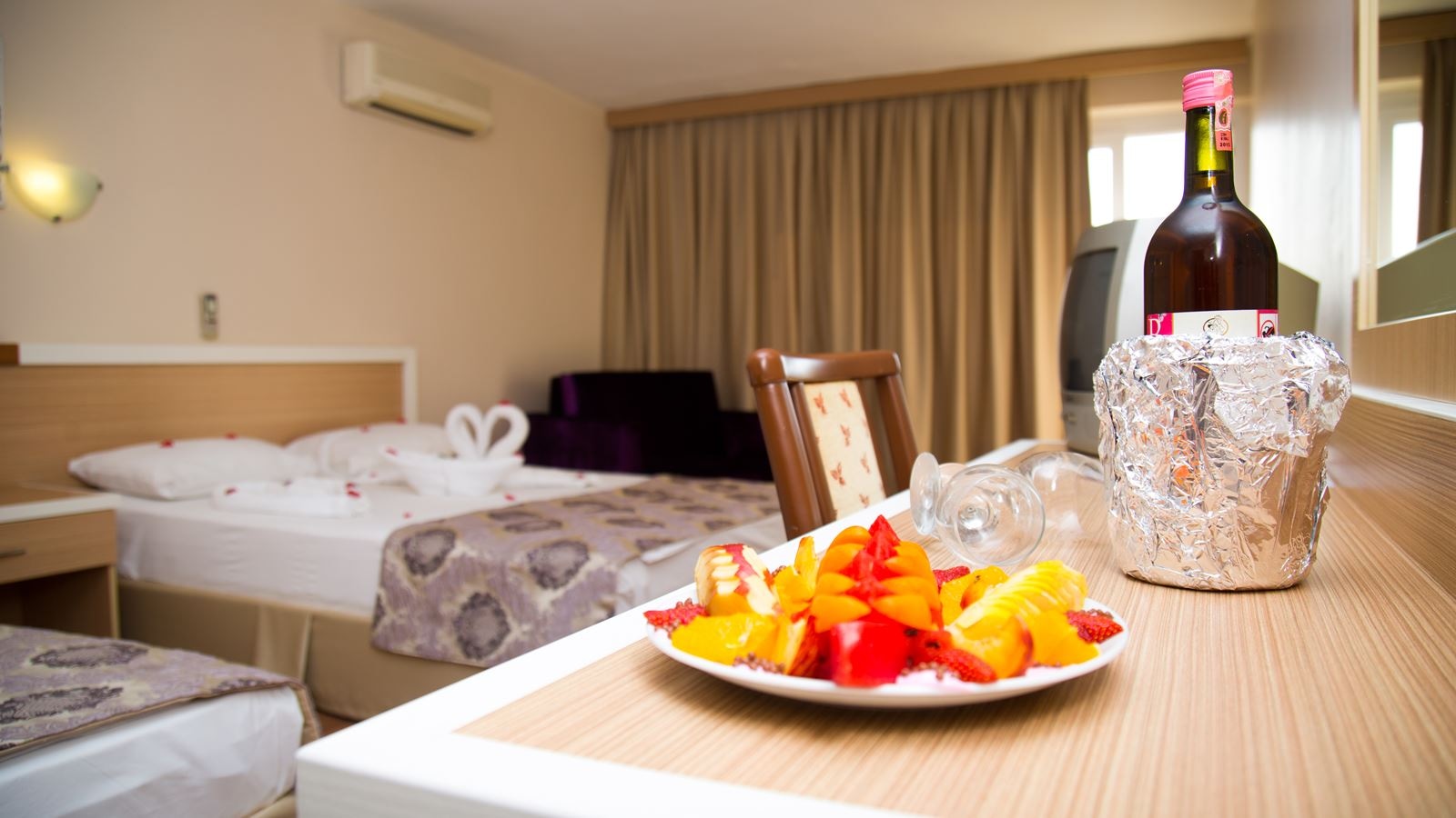 rooms-standard-land-view