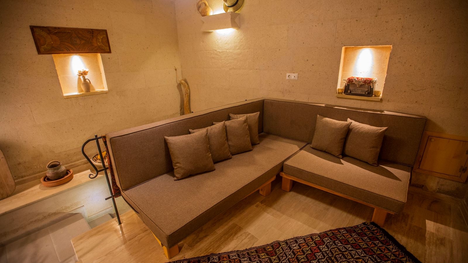 rooms-special-suit-room