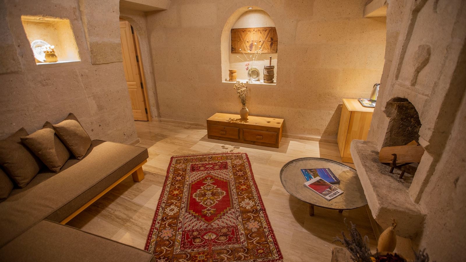 rooms-special-suit-room