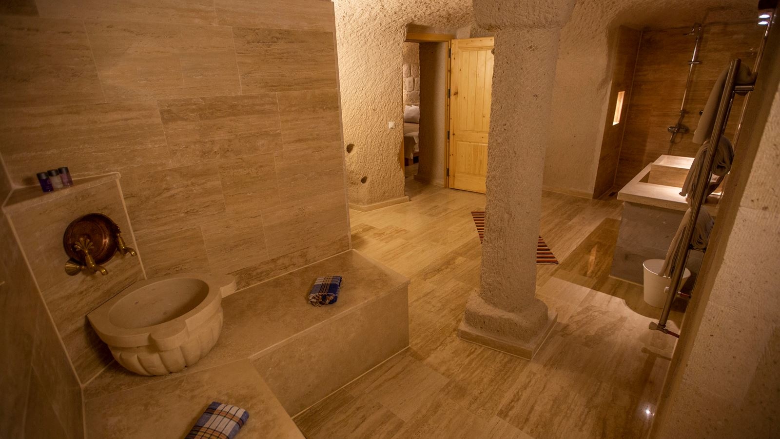 rooms-special-suit-room-with-hammam