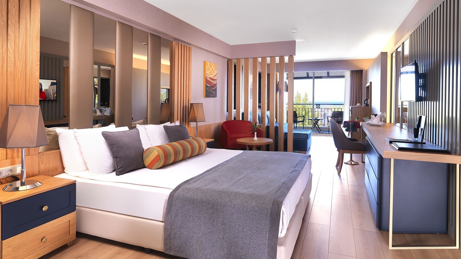 rooms-superior-large-room