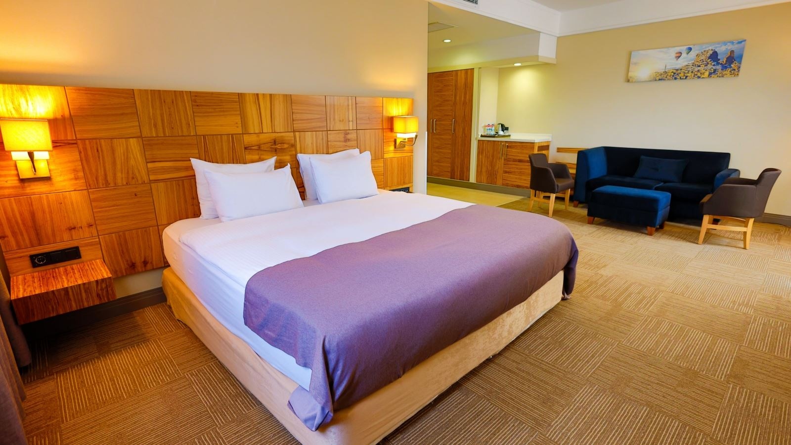 rooms-corner-suit-room