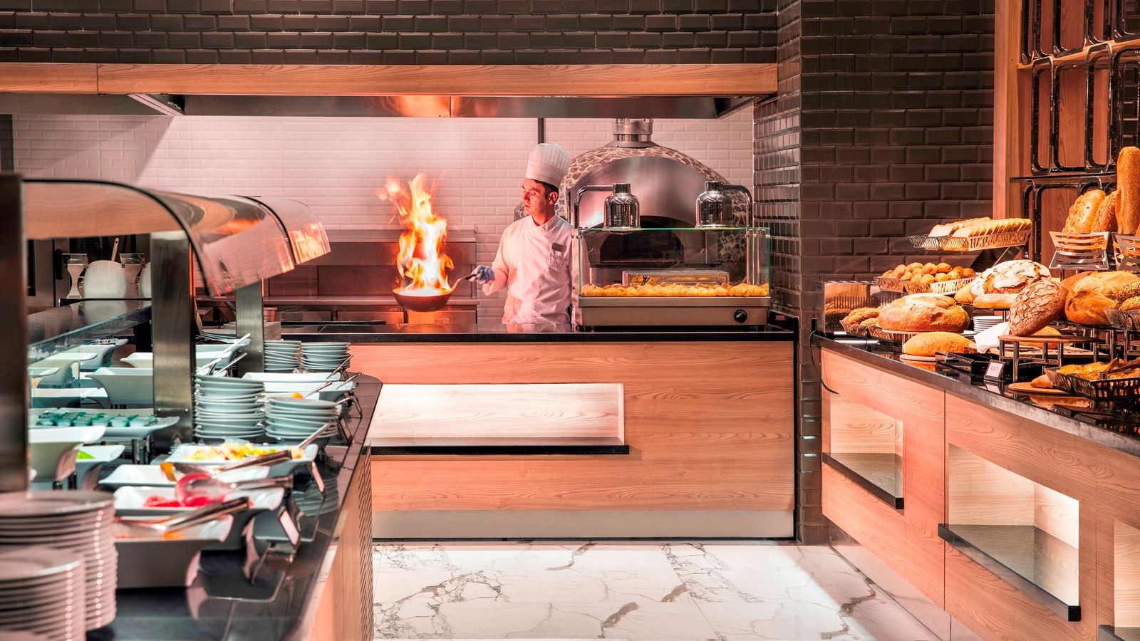 restaurants-breakfast-buffet