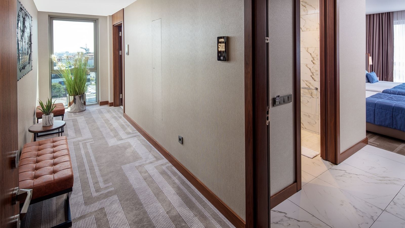 rooms-connection-room