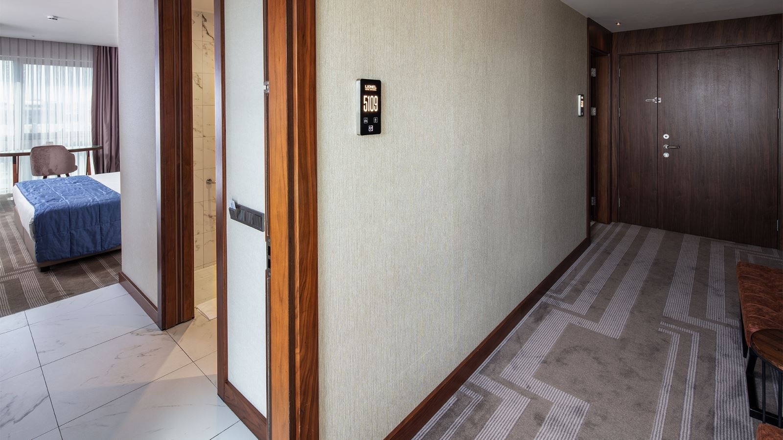 rooms-connection-room