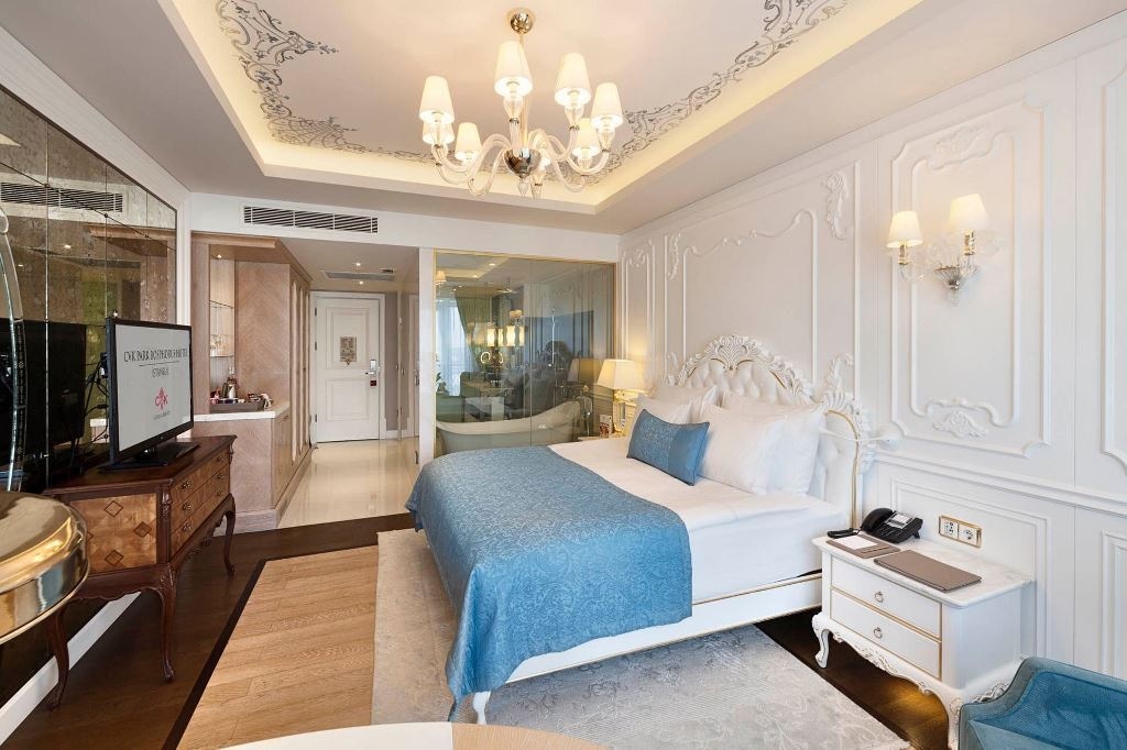 rooms-deluxe-room-bosphorus-view