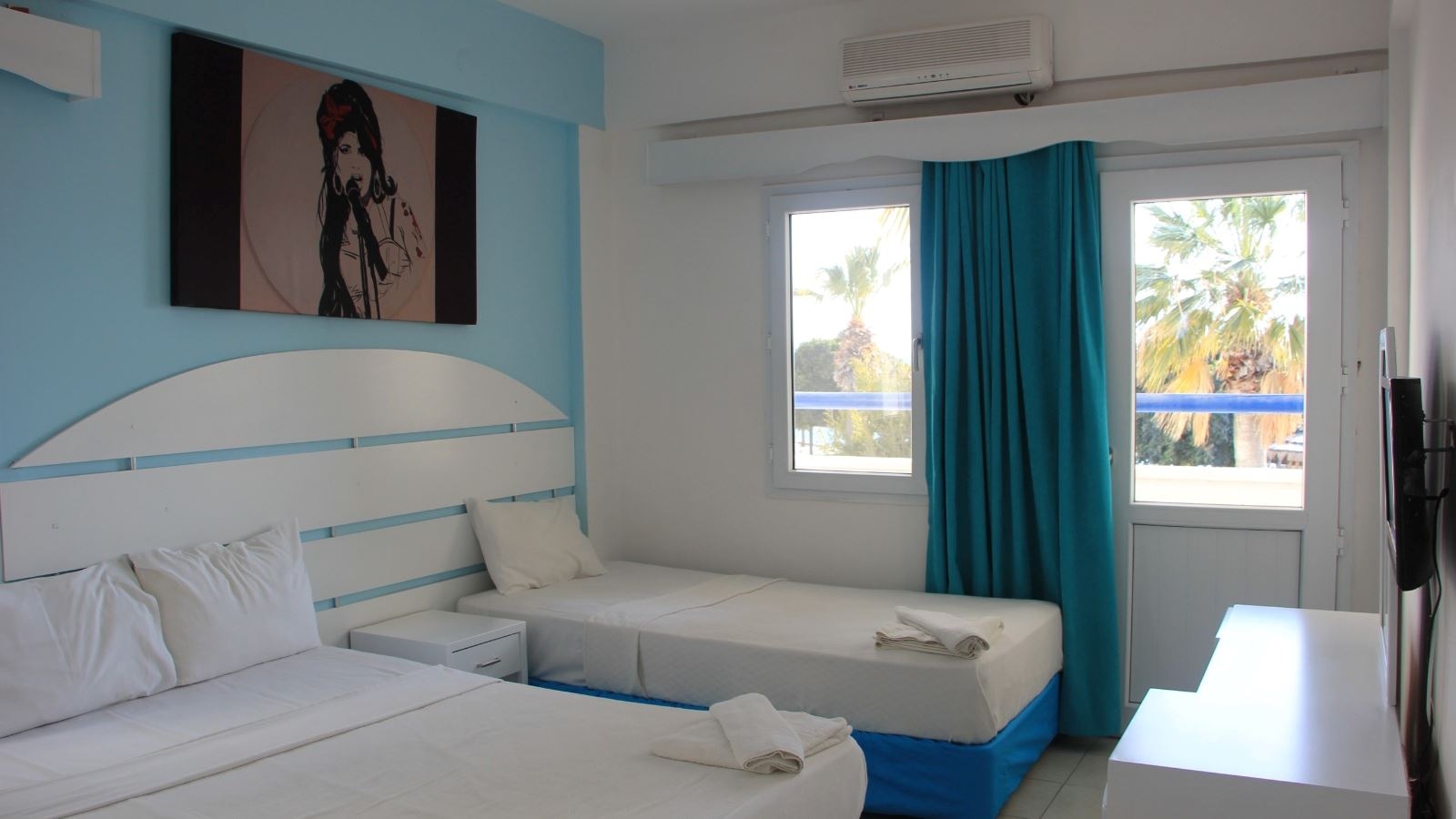 rooms-standard-room-land-view