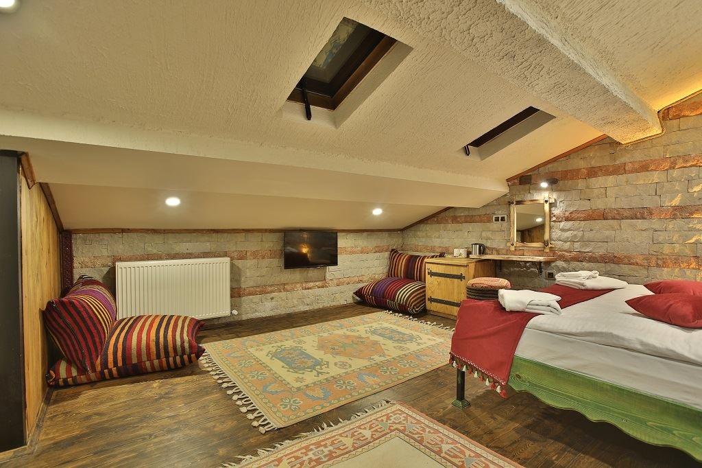 rooms-gomeda-cati-kati