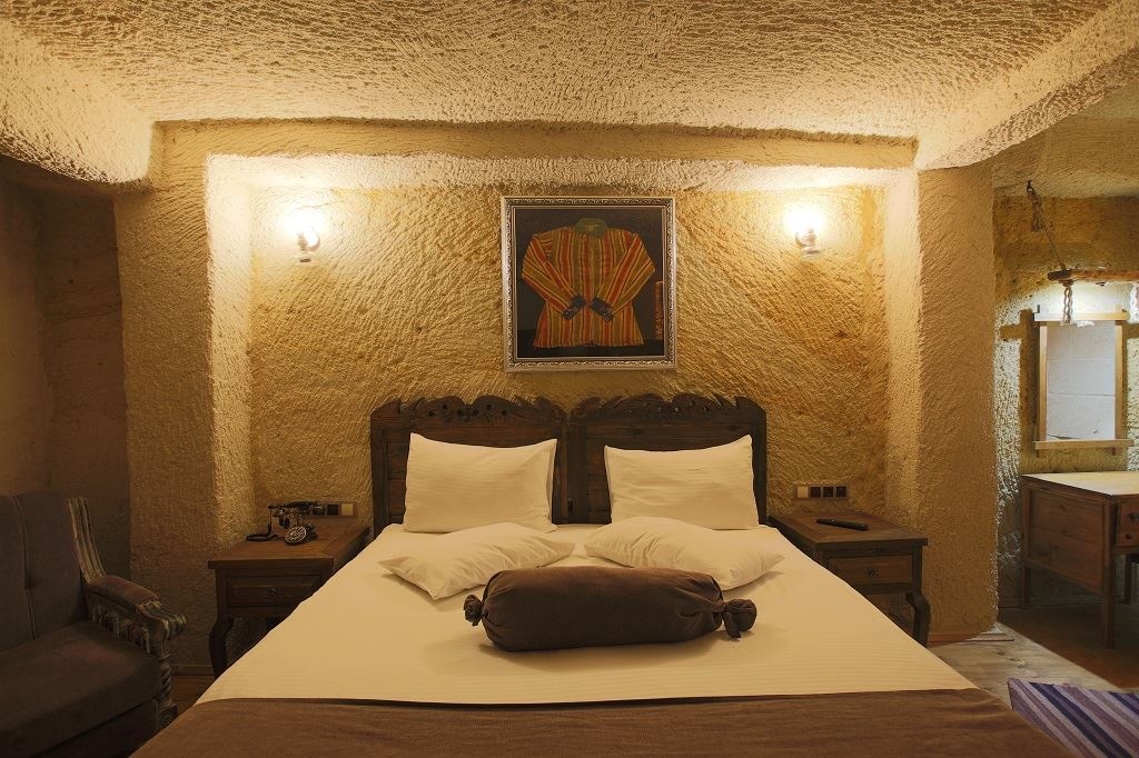 rooms-tokali-deluxe-cave-room