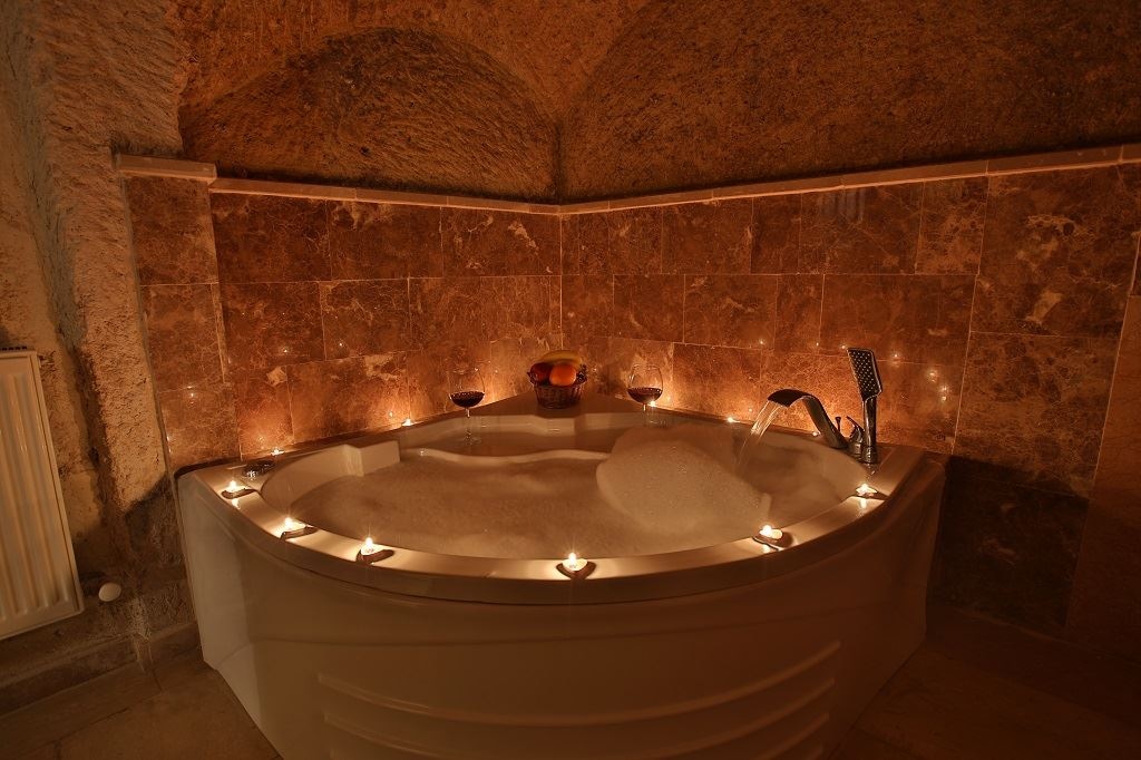 rooms-uzengi-cave-suite