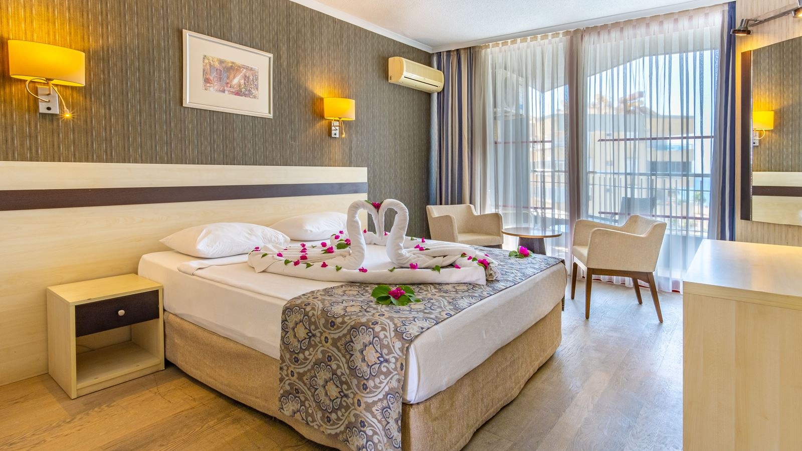 rooms-front-block-standard-room