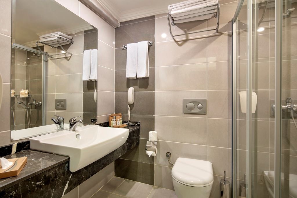 rooms-standard-room-land-view