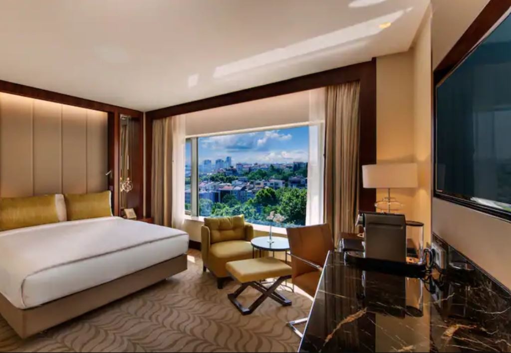 rooms-executive-park-room