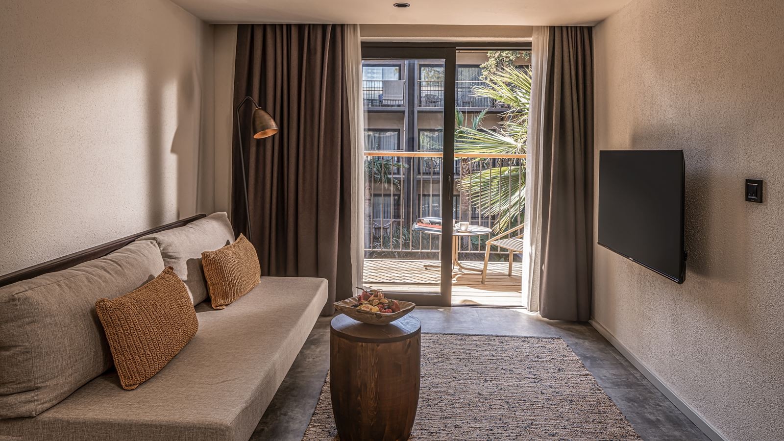 rooms-deluxe-standart-room